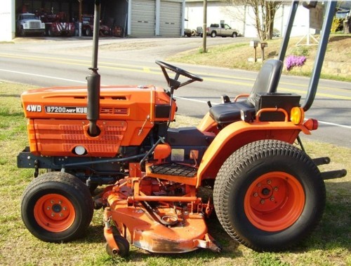 Product picture Kubota B7200HSTD Tractor Illustrated Master Parts List Manual DOWNLOAD