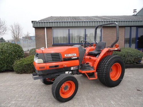 Product picture Kubota L2900F Tractor Illustrated Master Parts List Manual DOWNLOAD