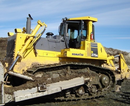 Product picture Komatsu D375A-5 Dozer Bulldozer Service Repair Workshop Manual DOWNLOAD (SN: 18001 and up)