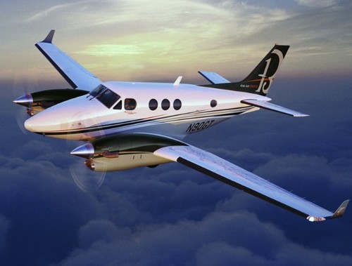 Product picture Beechcraft King Air C90A C90B Pilot Training Manual DOWNLOAD