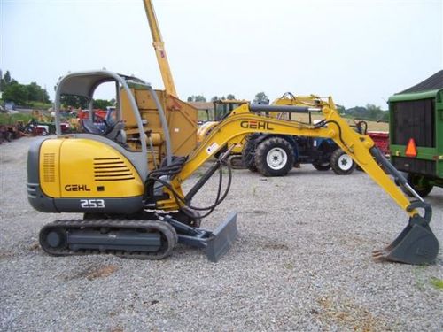 Product picture Gehl 253 Compact Excavator Parts Manual DOWNLOAD 