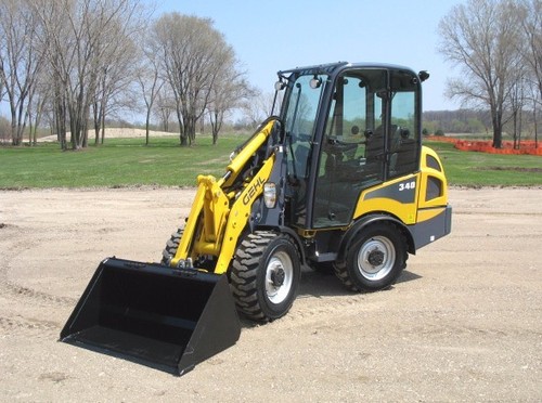 Product picture Gehl 340 Articulated Loader Parts Manual DOWNLOAD (SN: 31365 and Up)