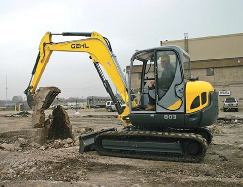 Product picture Gehl 803 Compact Excavator Parts Manual DOWNLOAD (Beginning Serial Number: AC02528)