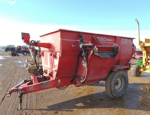 Product picture Gehl 7210 Mixer Feeder Parts Manual DOWNLOAD