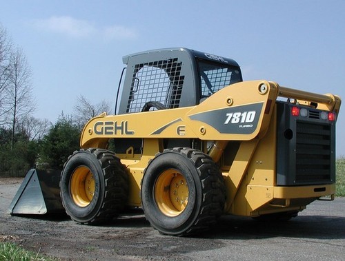 Product picture Gehl SL7810E Skid-Steer Loaders Parts Manual DOWNLOAD