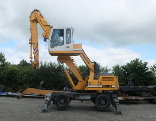 Product picture Liebherr A902 Material Handler Hydraulic Excavator Operation & Maintenance Manual DOWNLOAD ( From Serial Number: 5057 )