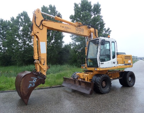 Product picture Liebherr A902 Industrial Hydraulic Excavator Operation & Maintenance Manual DOWNLOAD ( From Serial Number: 5001 )