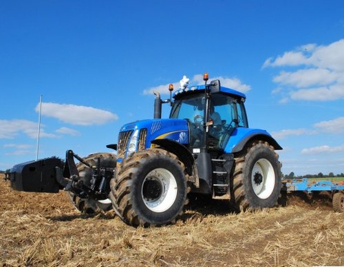 Product picture New Holland T8010 T8020 T8030 T8040 Tractor Service Repair Workshop Manual DOWNLOAD