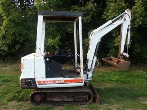 Product picture Bobcat X220 Hydraulic Excavator Service Repair Workshop Manual DOWNLOAD (S/N 508211999 & Below)