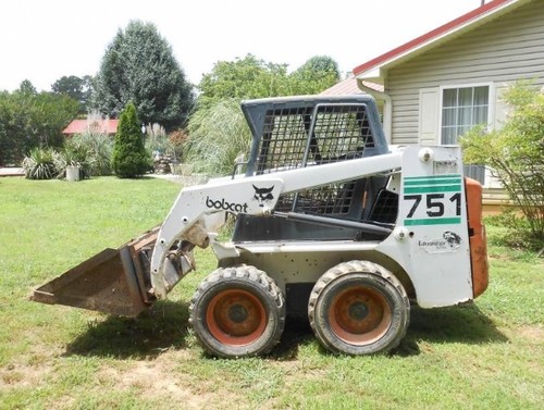 Product picture Bobcat 751 Skid Steer Loader Service Repair Workshop Manual DOWNLOAD (S/N 515711001 & Above, S/N 515611001 & Above)