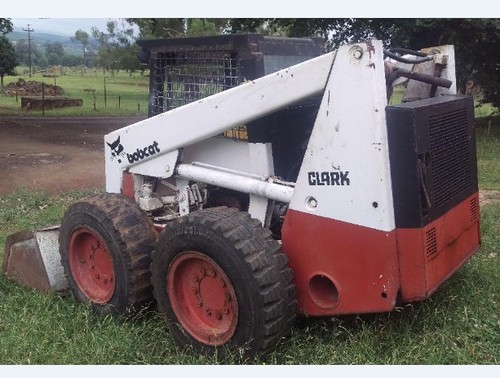 Product picture Bobcat 974, 975 Skid Steer Loader Service Repair Workshop Manual DOWNLOAD